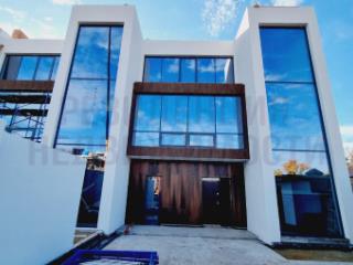 Таунхаус, 350 м², 4 сотки