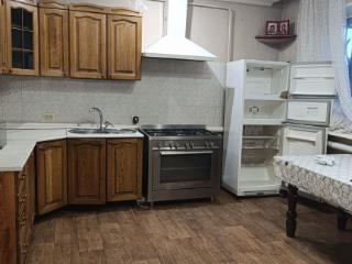 Коттедж, 280 м², 6 соток