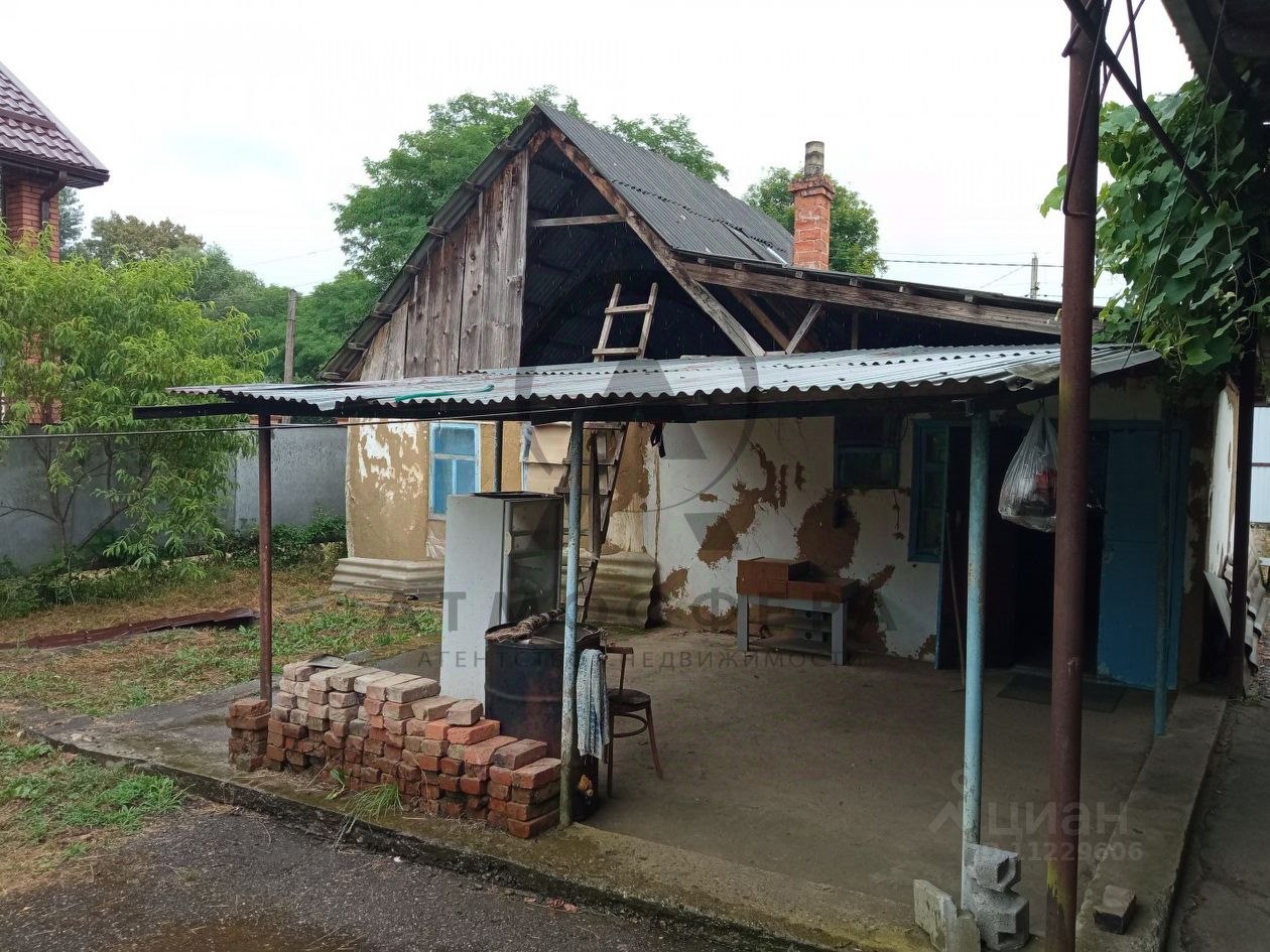 Купить дом на Южной улице в поселке Новые Поляны в Апшеронском районе — 48  объявлений о продаже загородных домов на МирКвартир с ценами и фото