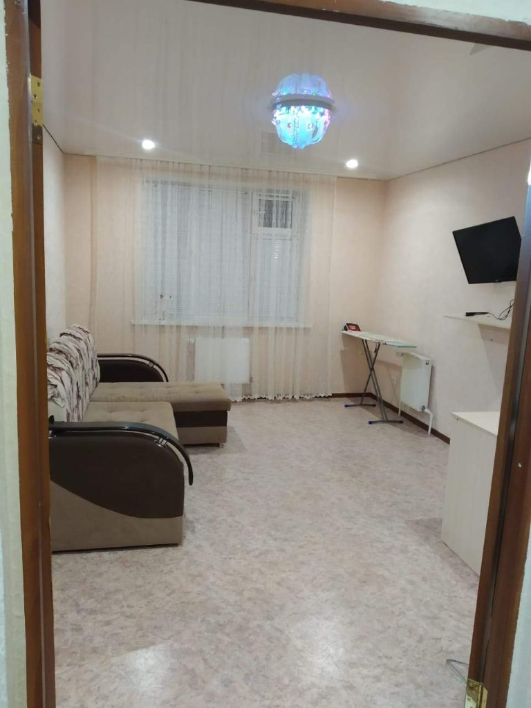 Г. Богатые сабы квартиры. 1 для домашнего кинотеатра. Колонки в гостиной. Домашний сабвуфер с колонками.