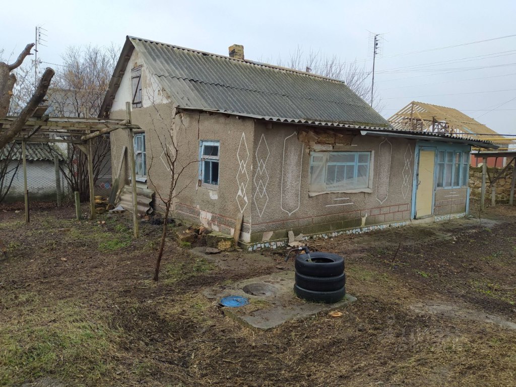 Купить дом до 2 млн рублей в селе Трудовом в Сакском районе в республике  Крым — 4 объявления о продаже загородных домов на МирКвартир с ценами и фото