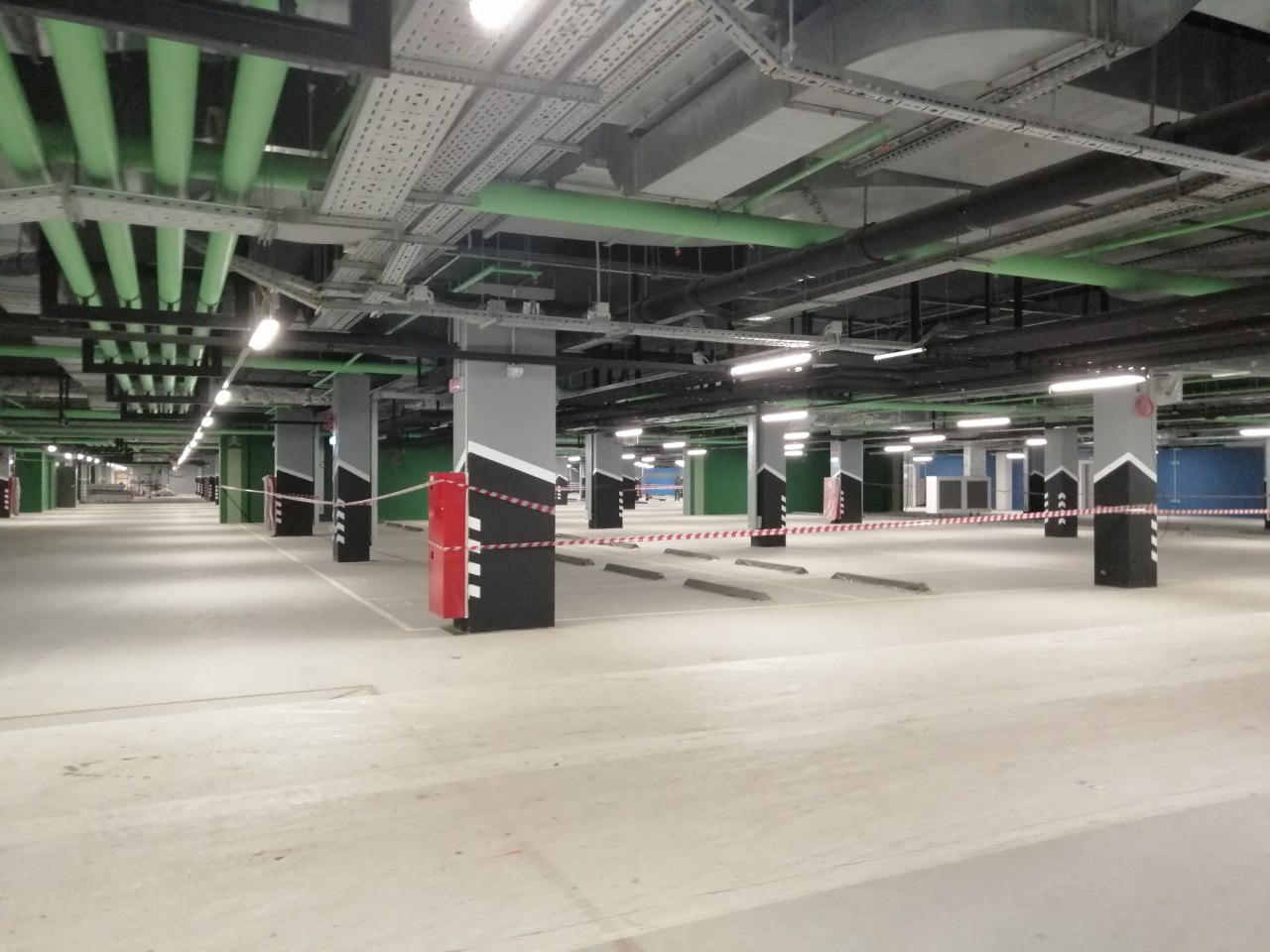 Вы можете стать собственником машино-места в подземном паркинге. Фото: Мир Квартир