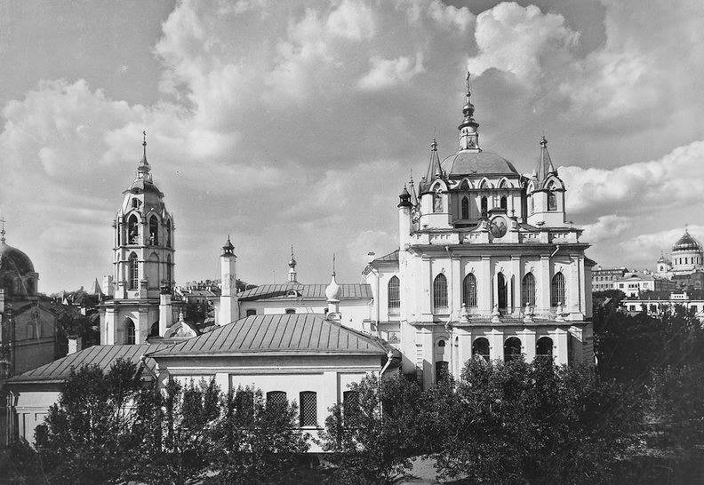 Зачатьевский монастырь в конце XIX – начале XX века. Фото: oldmos.ru